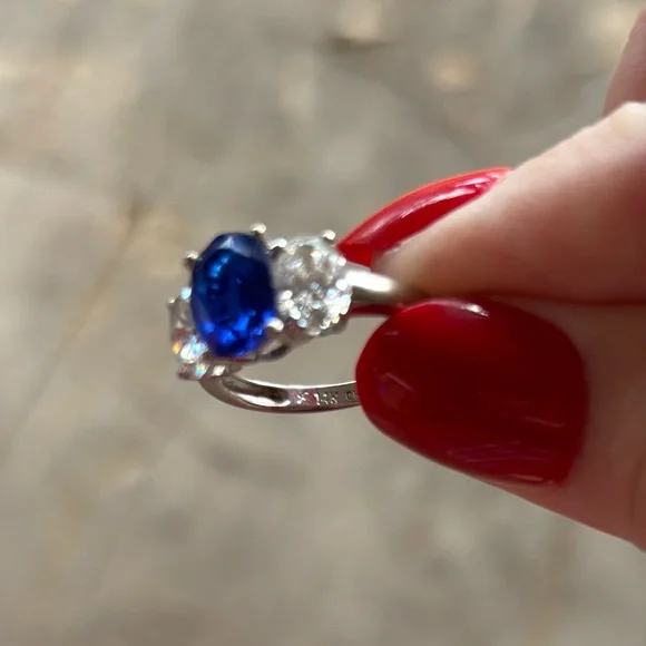 14k WG Blue Spinel Ring - Picture 3 of 15